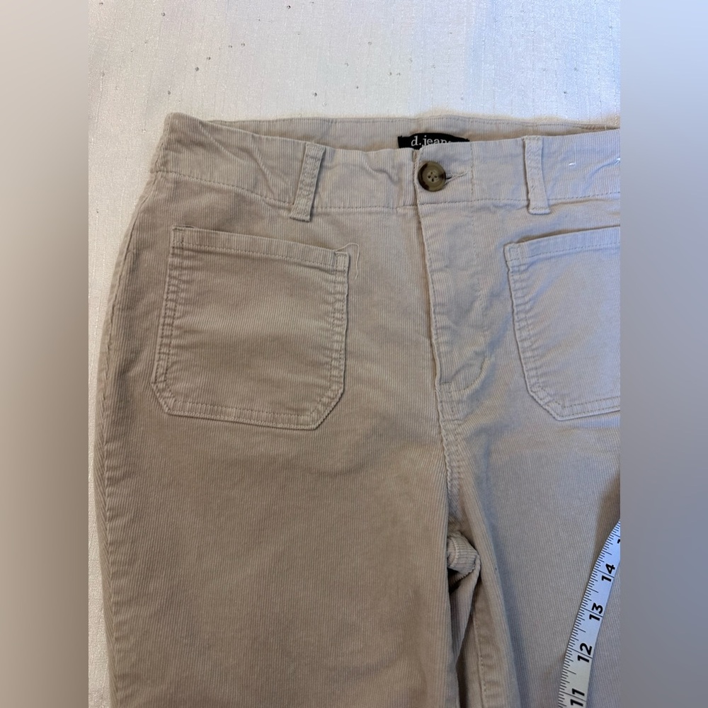 d. jeans Women's High Rise Beige Jeans 98% cotton trousers. High waist